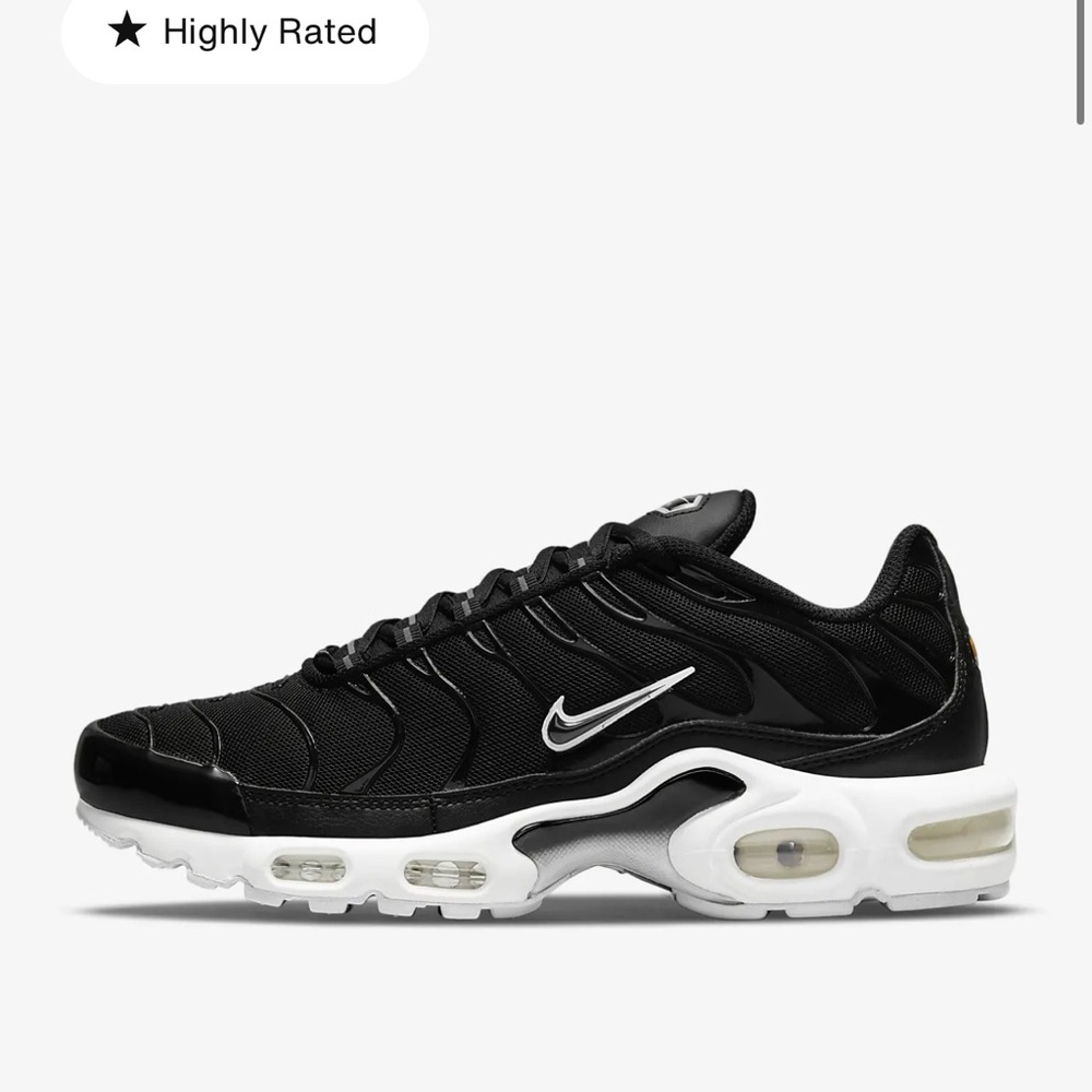 Black / white Nike Air Max Plus TN shoes 🖤🤍❤️